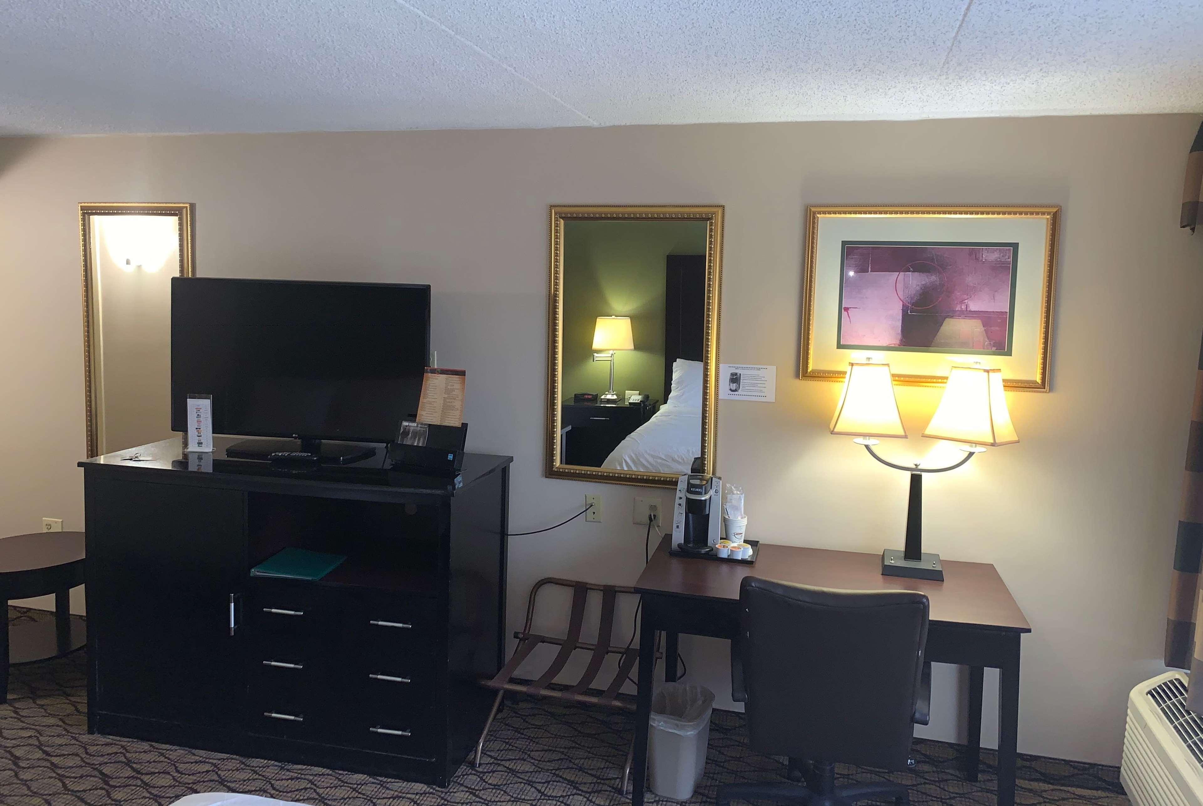 Wyndham Garden Totowa Hotel Buitenkant foto